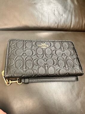 Coach Black Leather Zip Wallet Wristlet with Gold Hardware